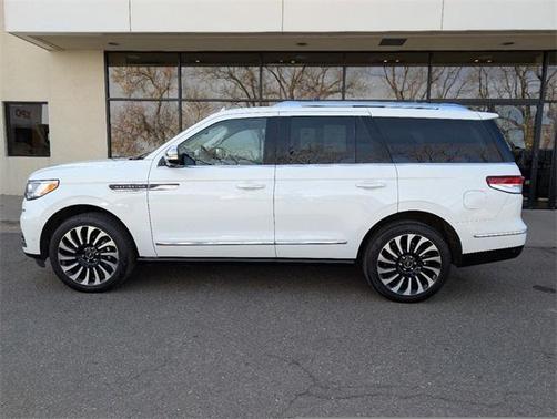 2022 Lincoln Navigator Black Label