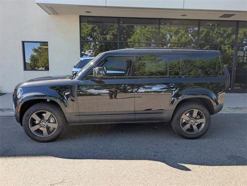 2025 Land Rover Defender P400 S