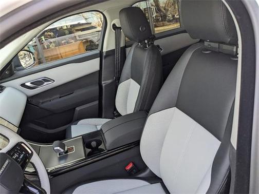 2025 Land Rover Range Rover Velar P400 Dynamic SE