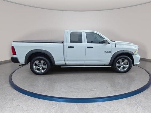 Bright White Clearcoat 2018 RAM 1500 Express