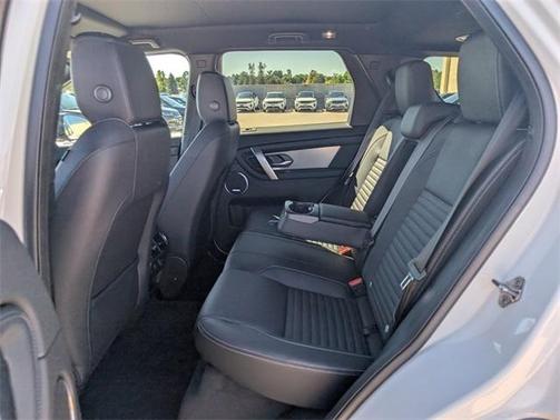 2025 Land Rover Discovery Sport Dynamic SE