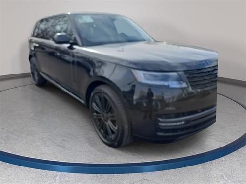 2026 Land Rover Range Rover P400 SE 7 Seat