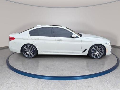 Alpine White 2018 BMW 540 i xDrive