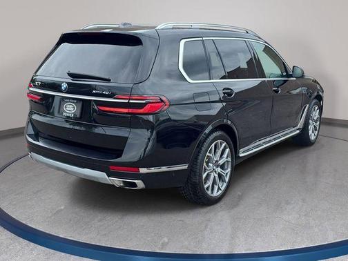 Black Sapphire Metallic 2024 BMW X7 xDrive40i