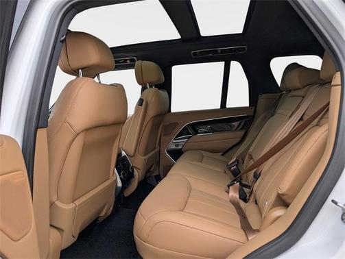 2025 Land Rover Range Rover P530 SE