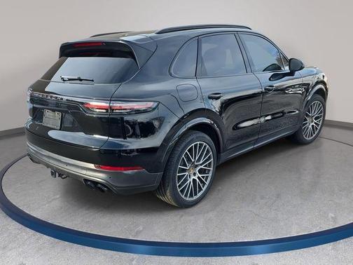 2023 Porsche Cayenne 