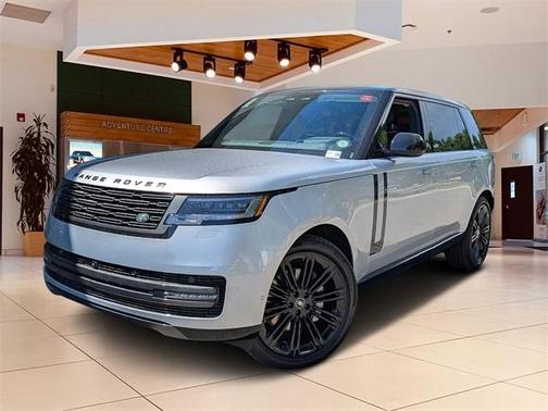 2025 Land Rover Range Rover P400 SE 7 Seat