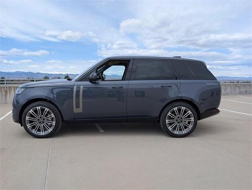 2025 Land Rover Range Rover P530 SE