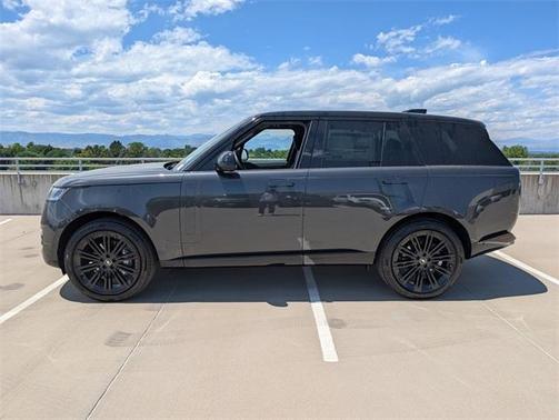 2025 Land Rover Range Rover P400 SE