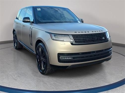 2025 Land Rover Range Rover P530 SE