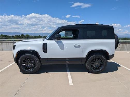 2025 Land Rover Defender P400 X-Dynamic SE