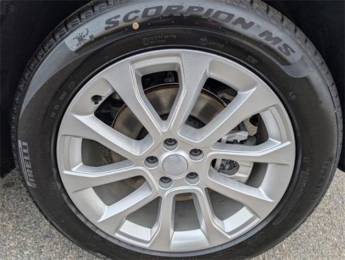 2025 Land Rover Range Rover Sport P360 SE