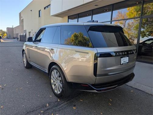 2025 Land Rover Range Rover P400 SE