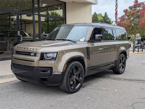 2025 Land Rover Defender P400 X-Dynamic SE