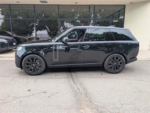 2025 Land Rover Range Rover P400 SE