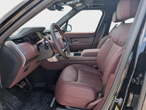 2025 Land Rover Range Rover P400 SE