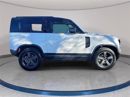 2025 Land Rover Defender P300 S