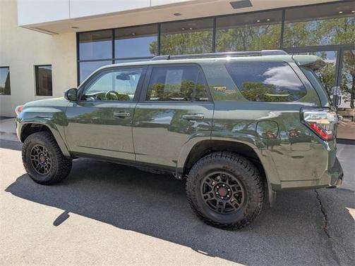 2022 Toyota 4Runner TRD Off Road