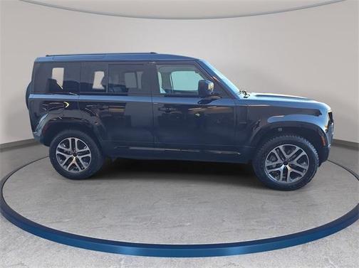 2026 Land Rover Defender 110 X-Dynamic SE