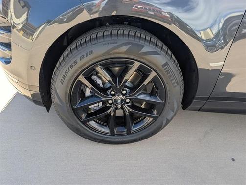 2026 Land Rover Range Rover Evoque Dynamic SE