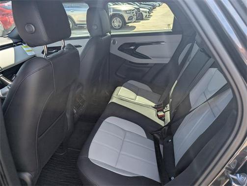 2026 Land Rover Range Rover Evoque Dynamic SE