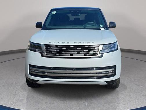 Ethereal Frost Silver In Satin Finish 2026 Land Rover Range Rover P530 SE 7 Seat