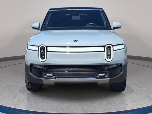 2024 Rivian R1S Adventure
