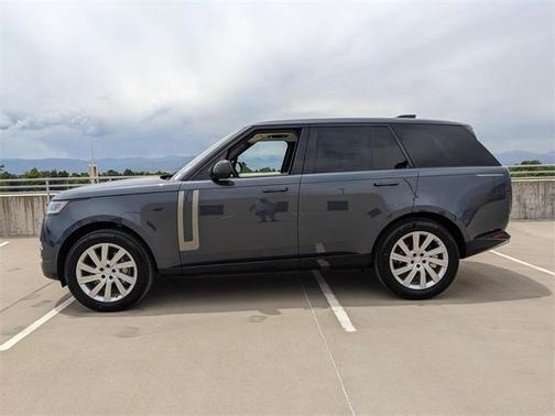 2025 Land Rover Range Rover P400 SE