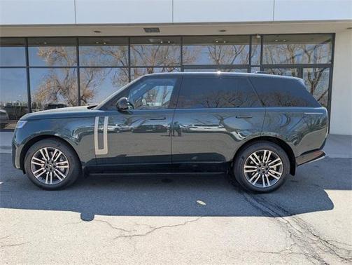 2025 Land Rover Range Rover P530 SE 7 Seat