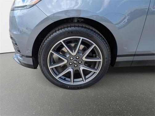 2026 Land Rover Range Rover Velar P250 Dynamic SE