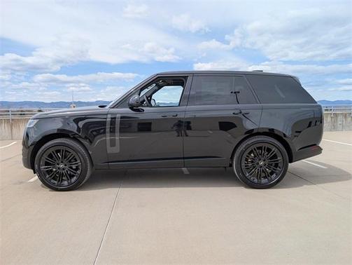 2025 Land Rover Range Rover P530 SE