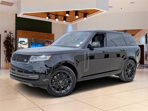 2025 Land Rover Range Rover P530 SE