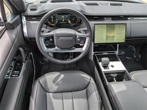 2025 Land Rover Range Rover P530 SE