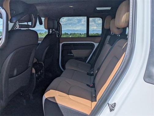 2025 Land Rover Defender P525 V8