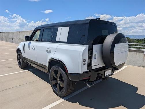 2025 Land Rover Defender P525 V8