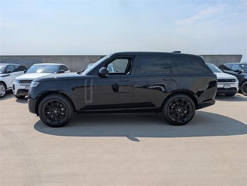 2025 Land Rover Range Rover P400 SE