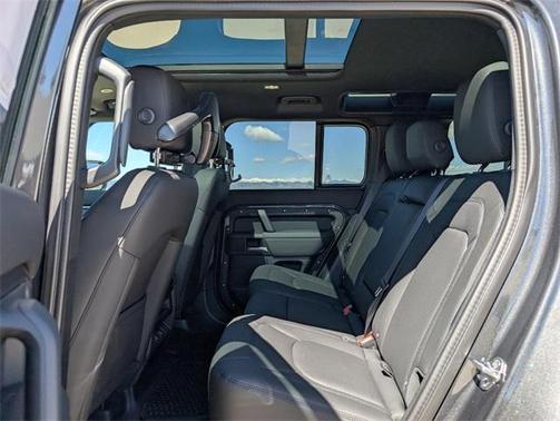 2025 Land Rover Defender P400 S