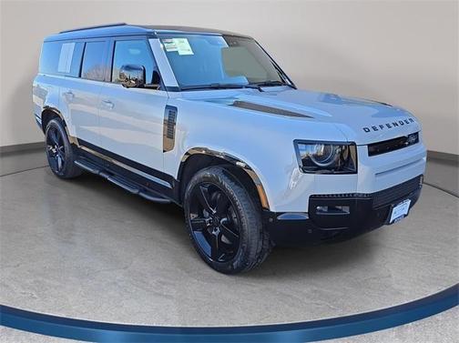 2026 Land Rover Defender 130 X-Dynamic SE