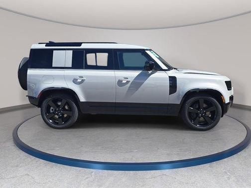 Borasco Grey 2026 Land Rover Defender P400 X-Dynamic SE