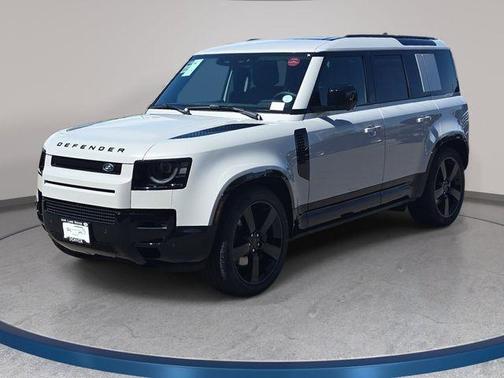 Borasco Grey 2026 Land Rover Defender P400 X-Dynamic SE