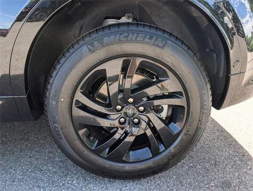 2024 Land Rover Discovery Sport Core S