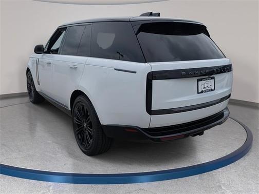 2025 Land Rover Range Rover P530 SE