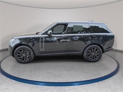 2025 Land Rover Range Rover P530 SE