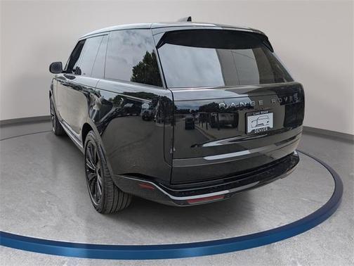 2025 Land Rover Range Rover P530 SE