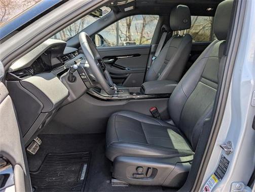 2024 Land Rover Range Rover Evoque Dynamic SE