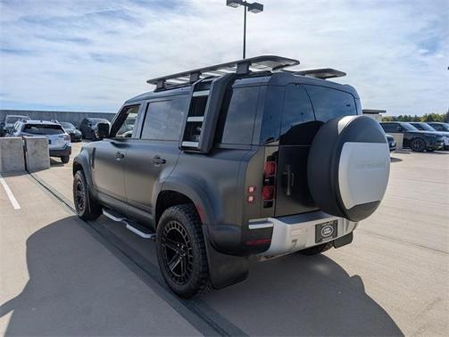 2020 Land Rover Defender 110 SE