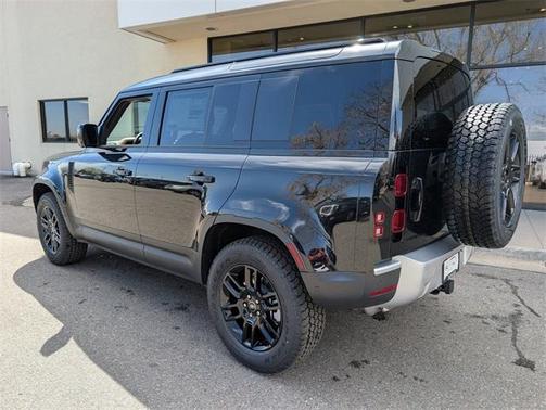 2025 Land Rover Defender P400 S