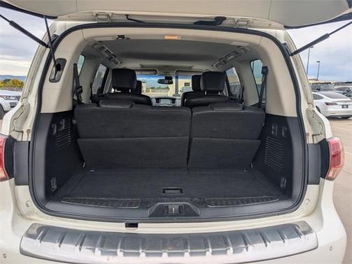 2016 INFINITI QX80 Base