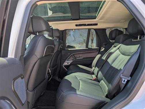 2025 Land Rover Range Rover P530 Autobiography