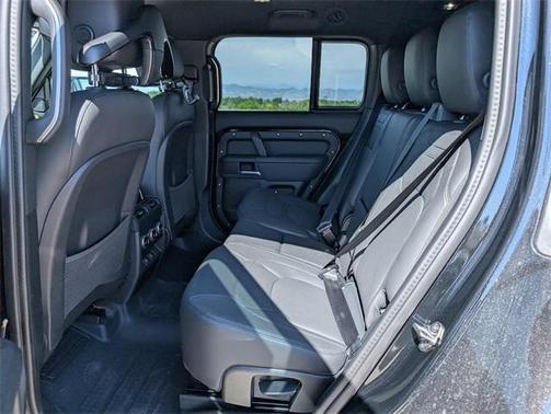 2025 Land Rover Defender